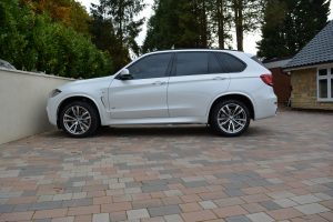 BMW X5 White - Grand Luxury Chauffeurs