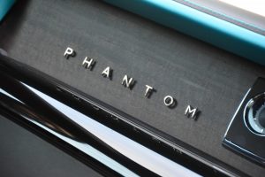 Rolls Royce Phantom 8 White - Grand Luxury Chauffeurs