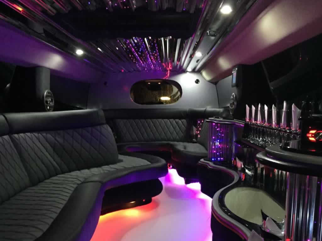 Hummer H2 interior seating