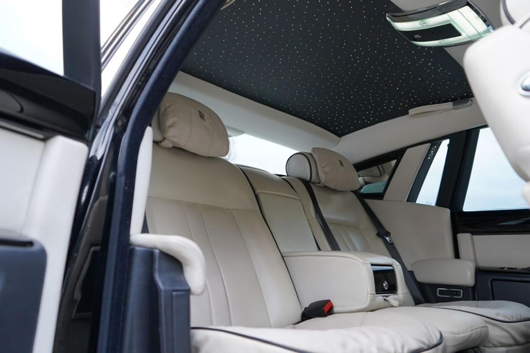 Rolls-Roycce Phantom VII Series II Interior rear cabin seating + starlight headliner