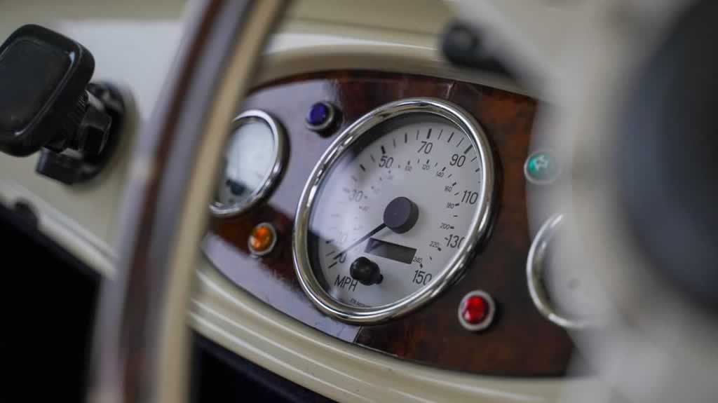 Badsworth Landaulette exterior 5
