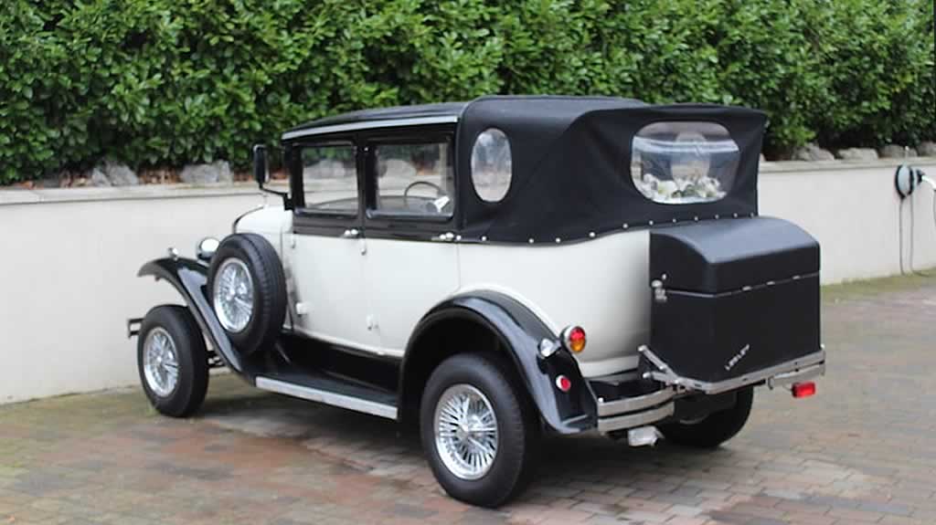 Badsworth Landaulette exterior 6