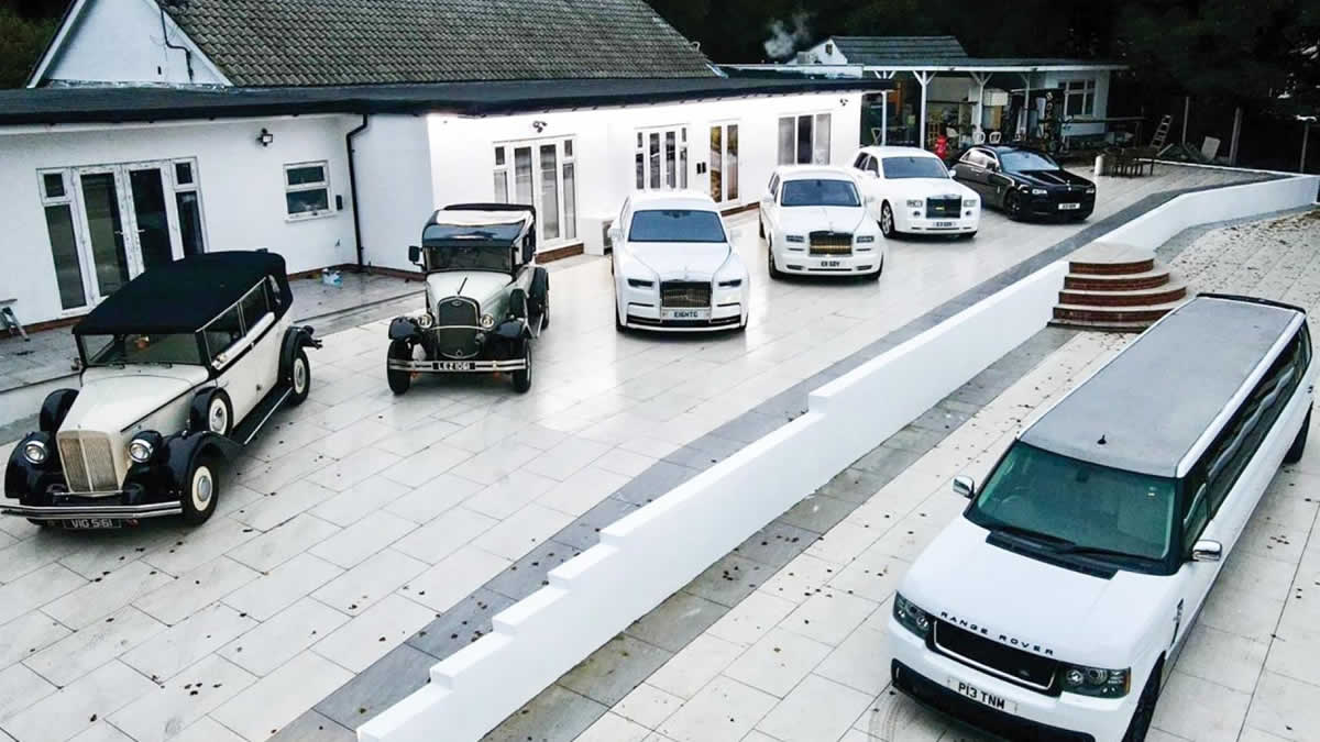 Chauffeur-fleet vehicle lineup