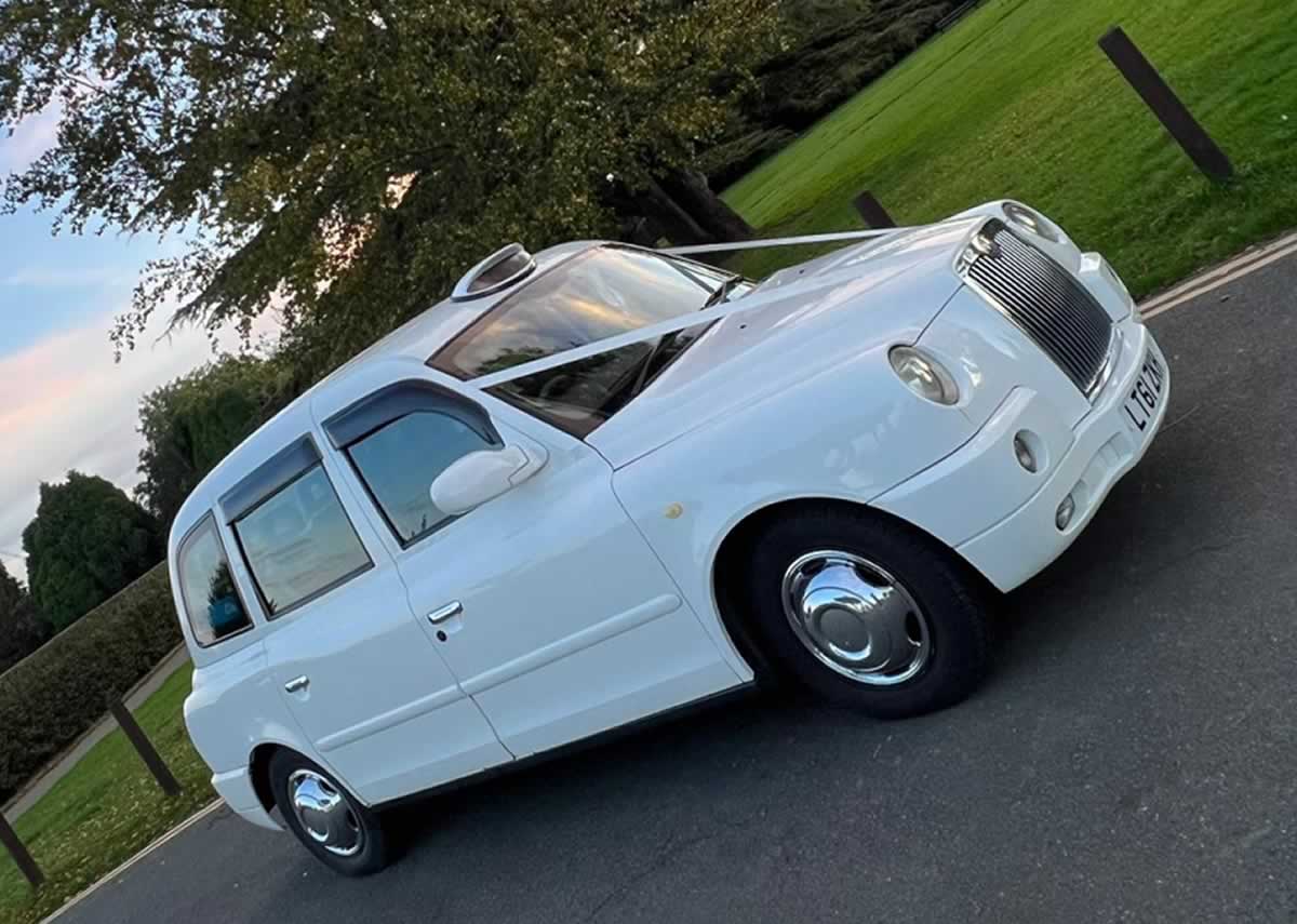Whit eLonodn Taxi TX4 hire