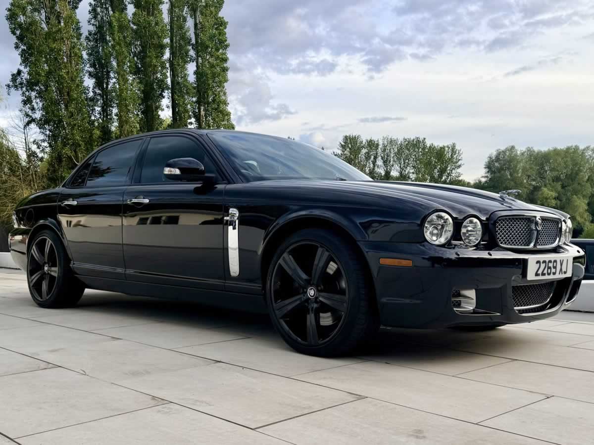 Black Jaguar XJR side 3/4 view